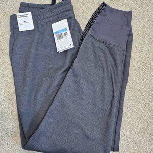 NWT - Nike - Sweatpants